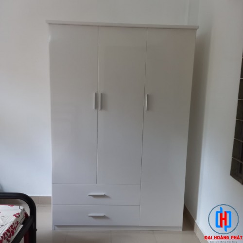 TỦ NHỰA 3 CÁNH TAE333