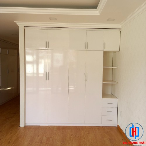 Tủ Áo Âm Tường Nhựa 4 Cánh