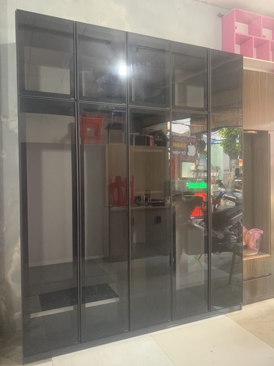 Tủ Quần Áo Nhựa Cánh Nhôm Kính TAK2 2m2 x 2m5 x 0.5m